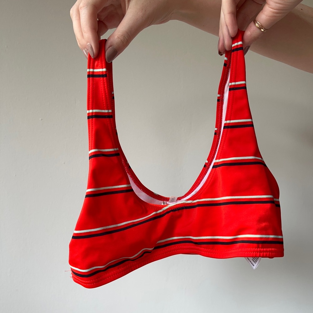 Red stripped scoop neck bikini top